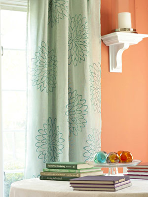 Декоративна поставка за стена