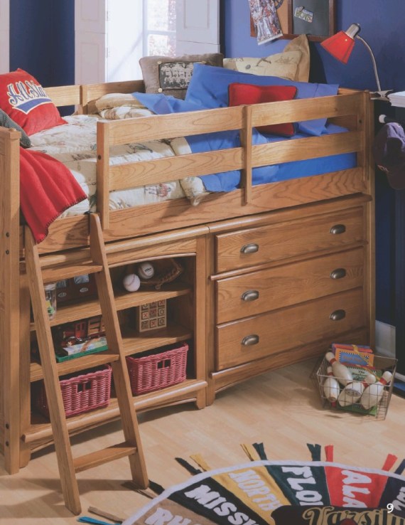 Детско легло със стълба и чекмеджета
