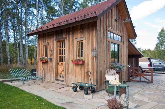 Дворна къщичка Дворна къщичка